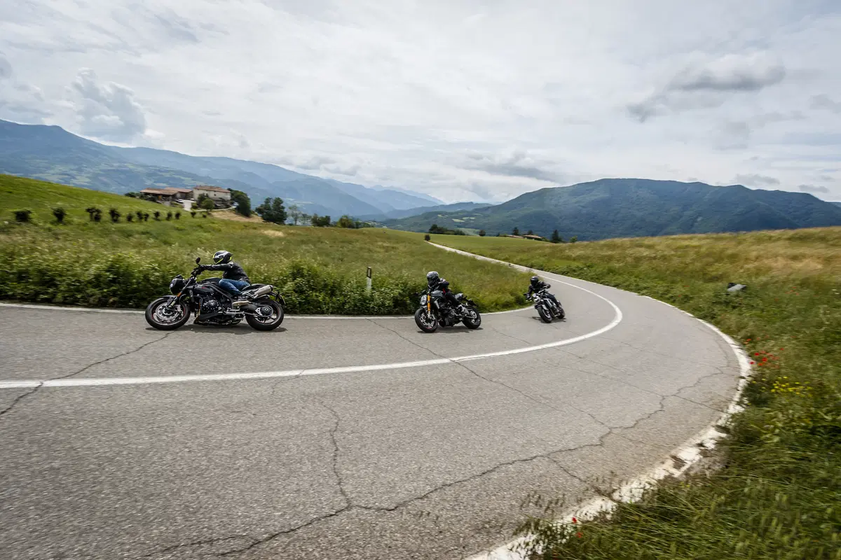 Ducati Monster 1200S v Honda CB1000R v Triumph Speed Triple RS (12)