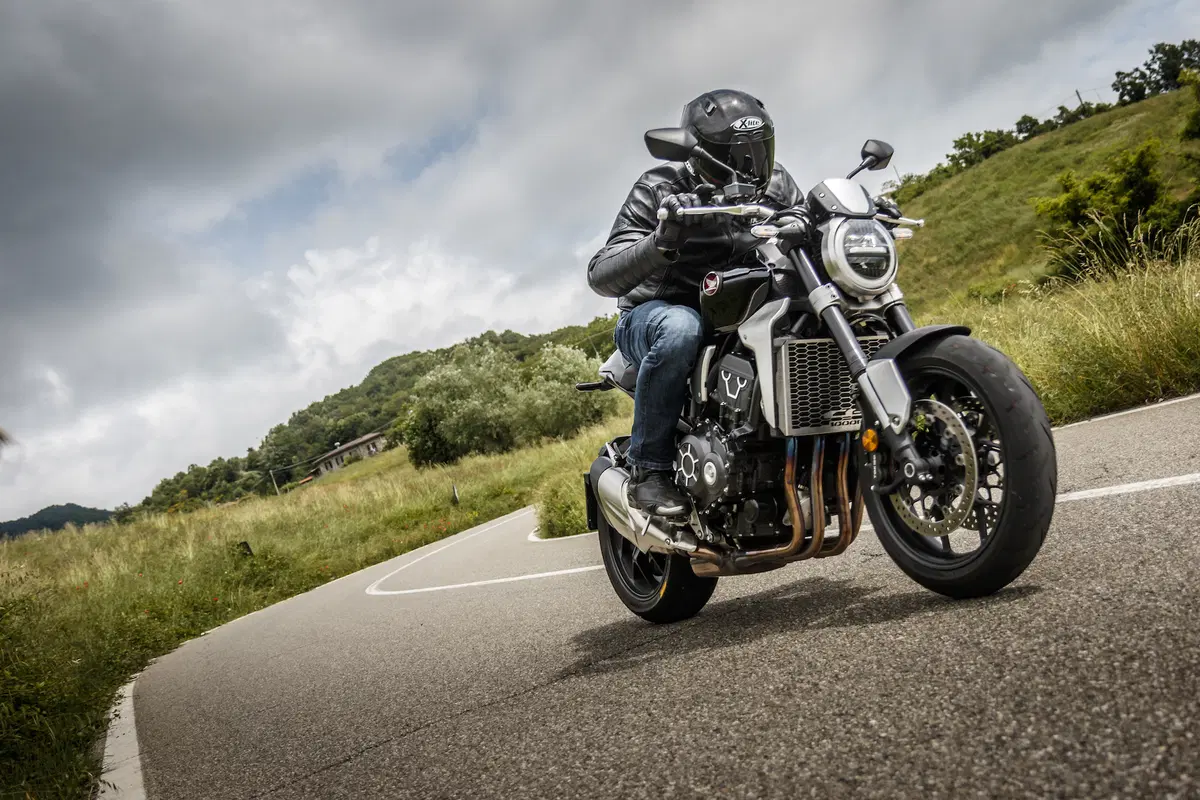 Ducati Monster 1200S v Honda CB1000R v Triumph Speed Triple RS (14)