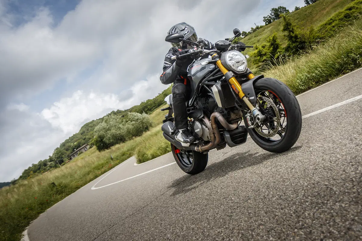 Ducati Monster 1200S v Honda CB1000R v Triumph Speed Triple RS (15)