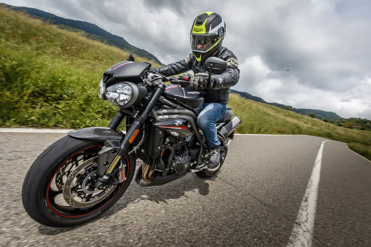 Ducati Monster 1200S v Honda CB1000R v Triumph Speed Triple RS (17)