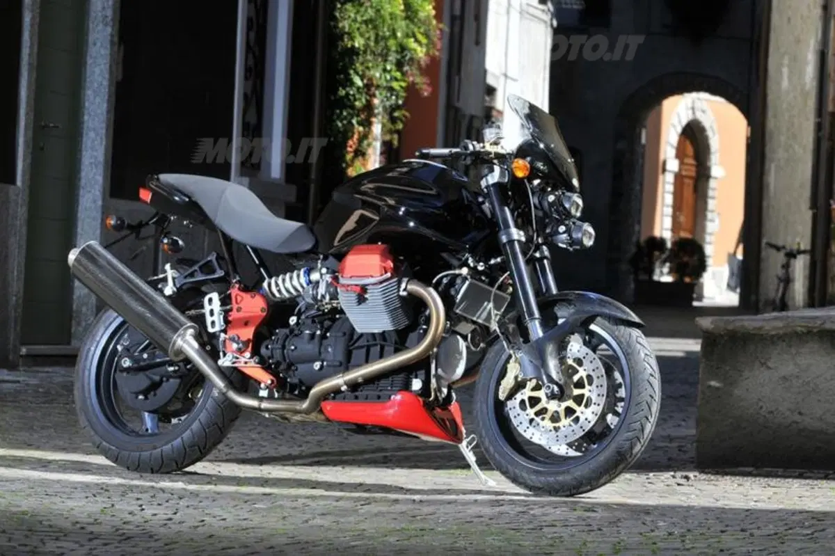 Ghezzi-Brian: kit per Moto Guzzi V11 (2)