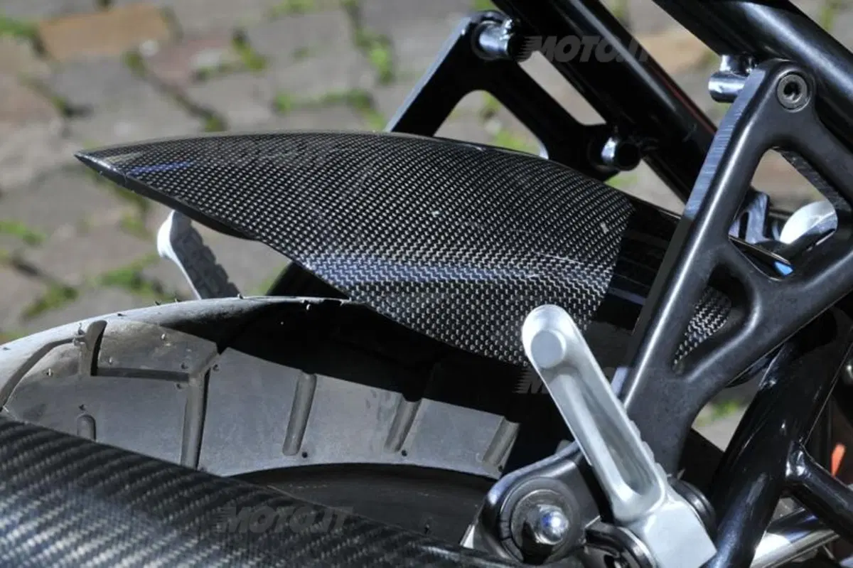 Ghezzi-Brian: kit per Moto Guzzi V11 (3)