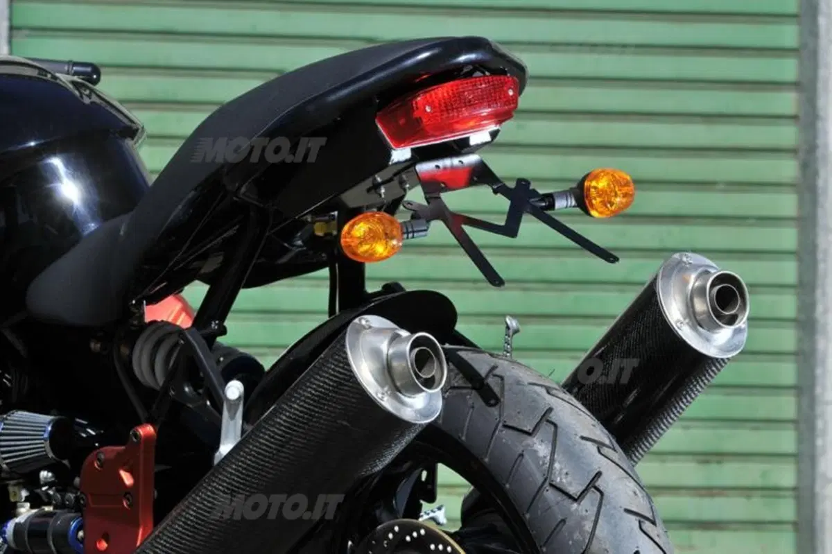 Ghezzi-Brian: kit per Moto Guzzi V11 (4)