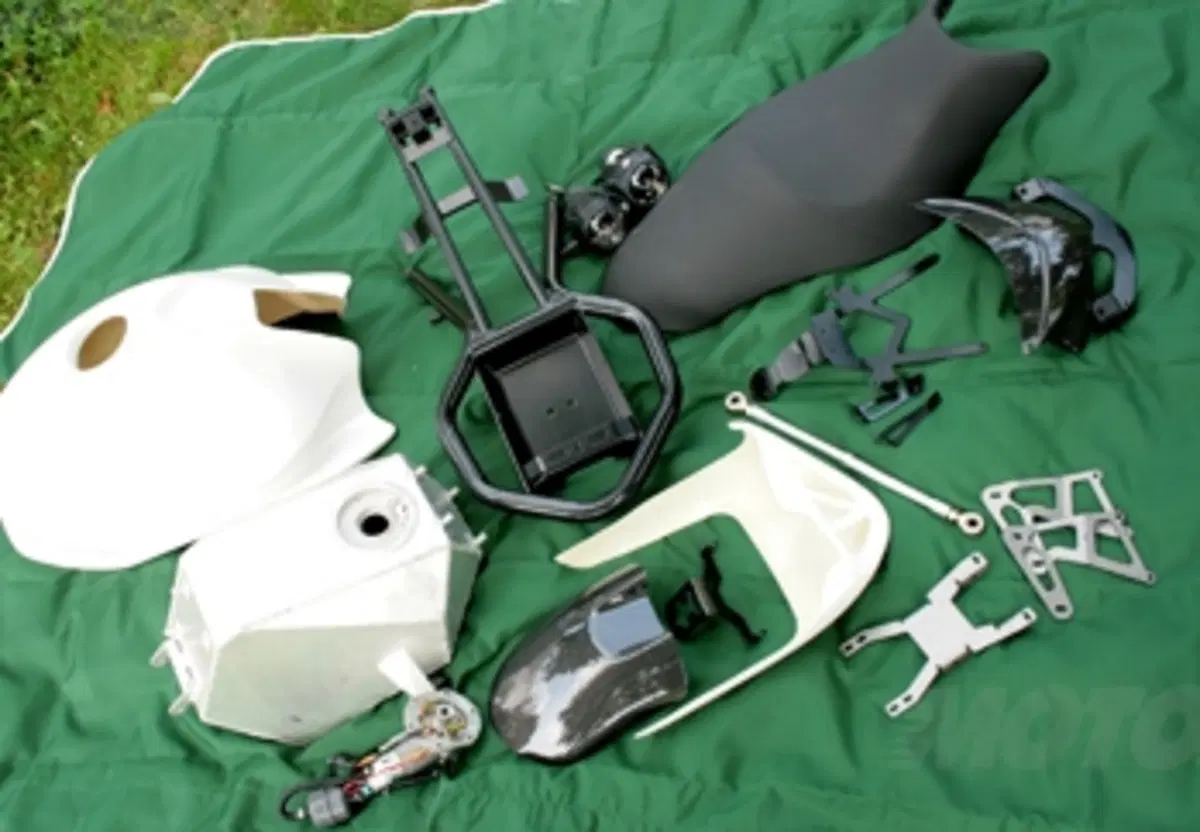 Ghezzi-Brian: kit per Moto Guzzi V11 (5)