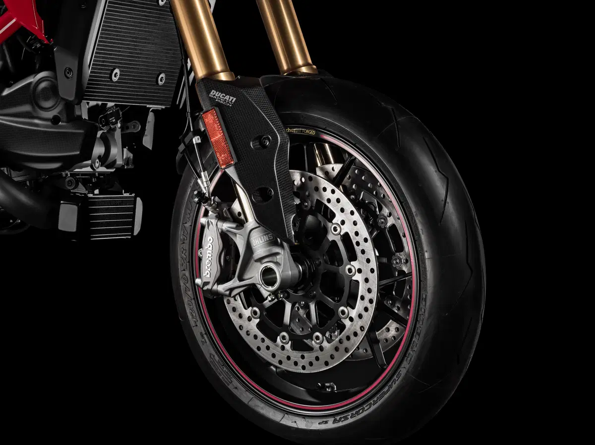 Ducati Hypermotard 939 e 939 SP (2)