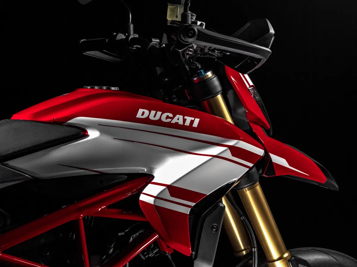 Ducati Hypermotard 939 e 939 SP (3)