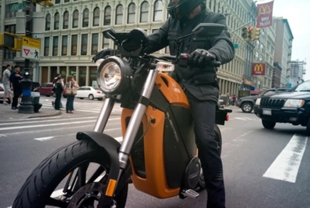 200 milioni di motocicli elettrici entro il 2016 (4)