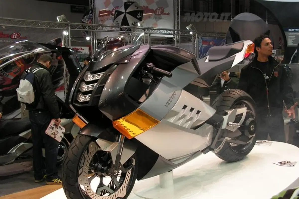 200 milioni di motocicli elettrici entro il 2016 (8)