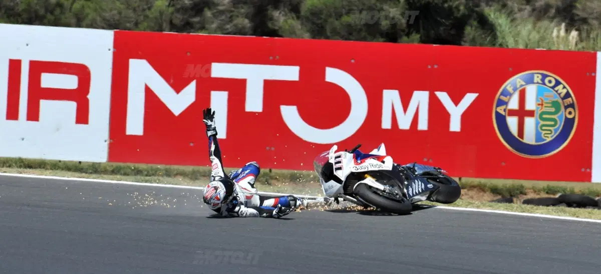Ad Haslam (Suzuki) la prima Superpole della stagione (4)