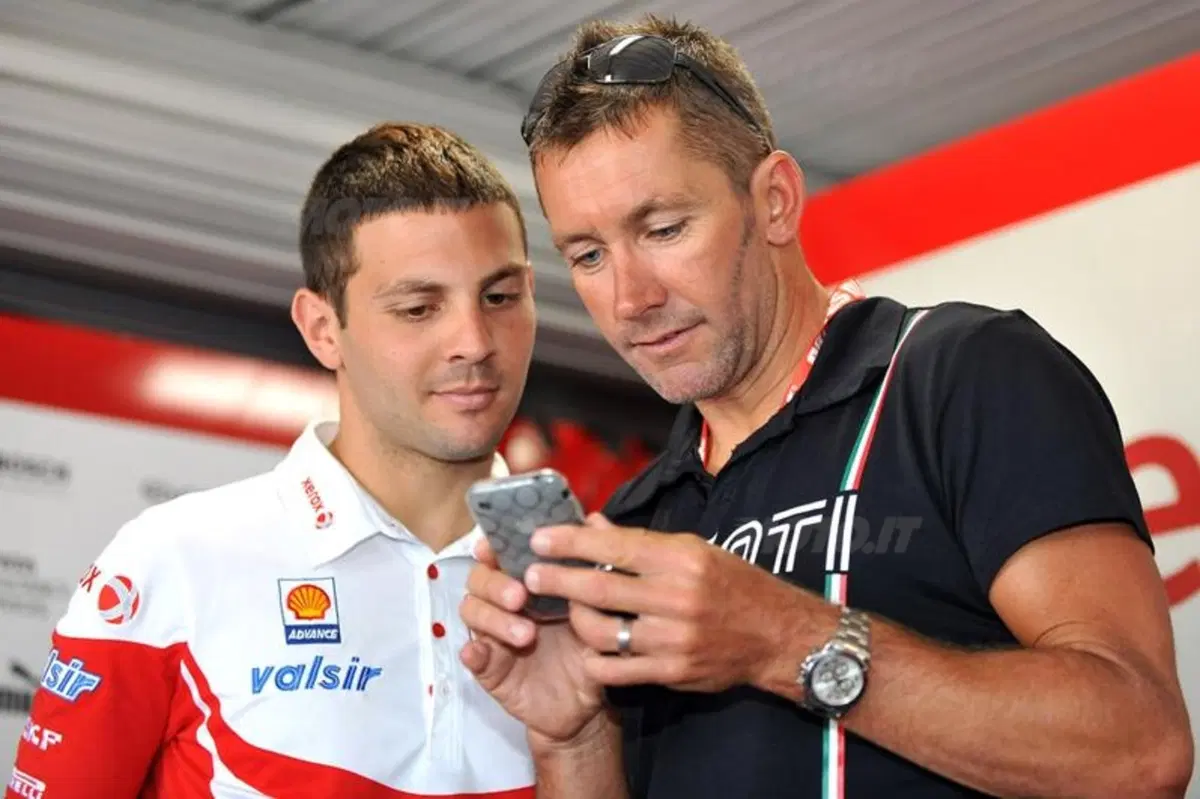 Ad Haslam (Suzuki) la prima Superpole della stagione (6)