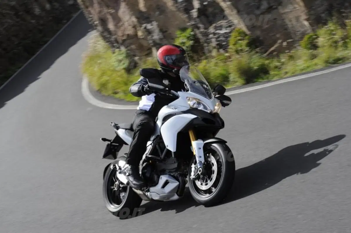 Ducati Multistrada 1200  (3)