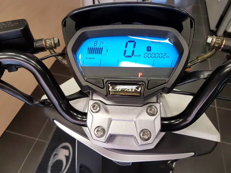 Lifan E3 (2018 - 26) (3)