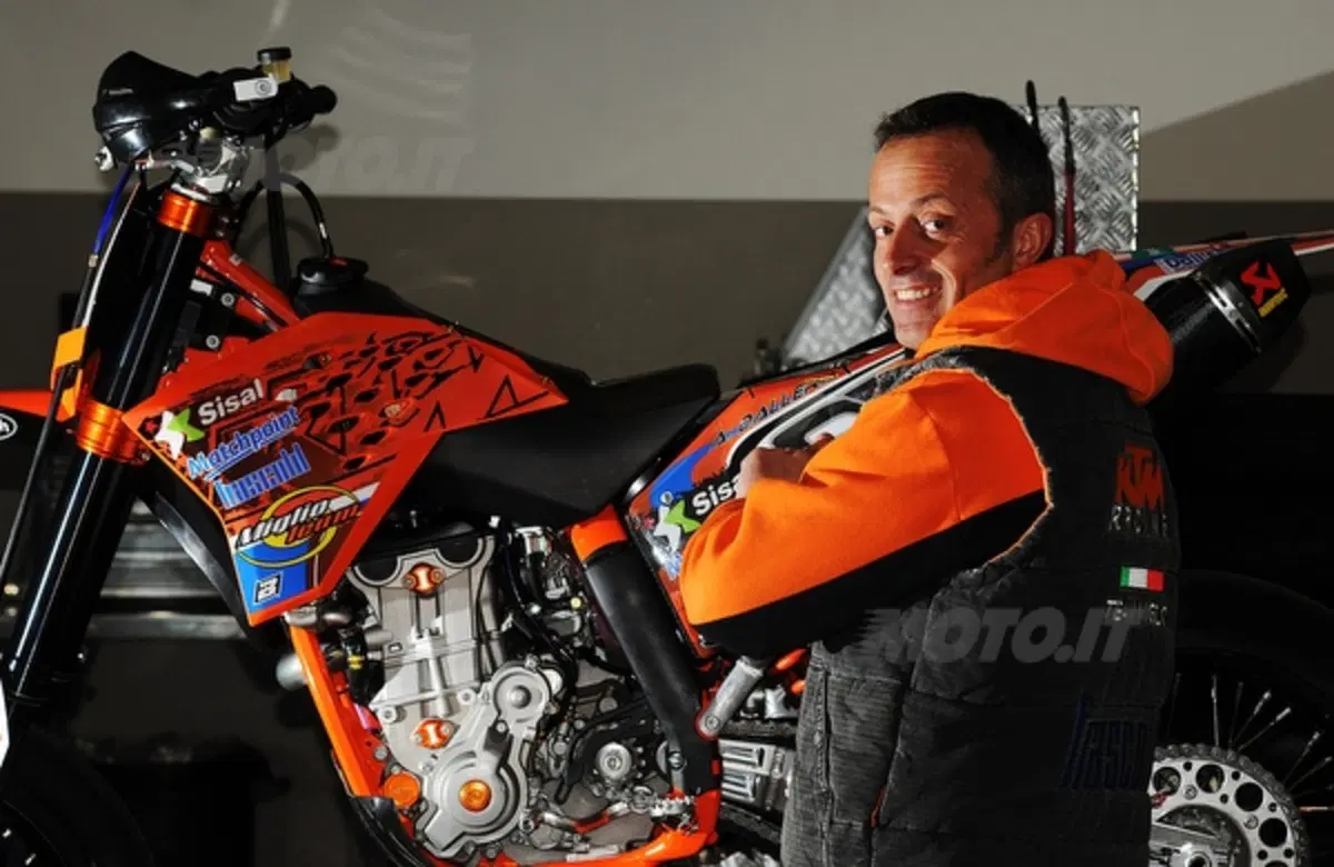 In discoteca per inaugurare la nuova stagione Supermoto (3)