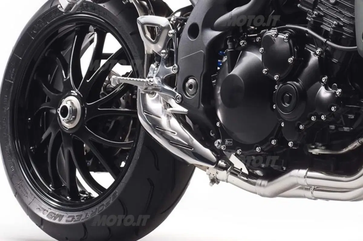 Speed Triple: chiamata alle armi (2)