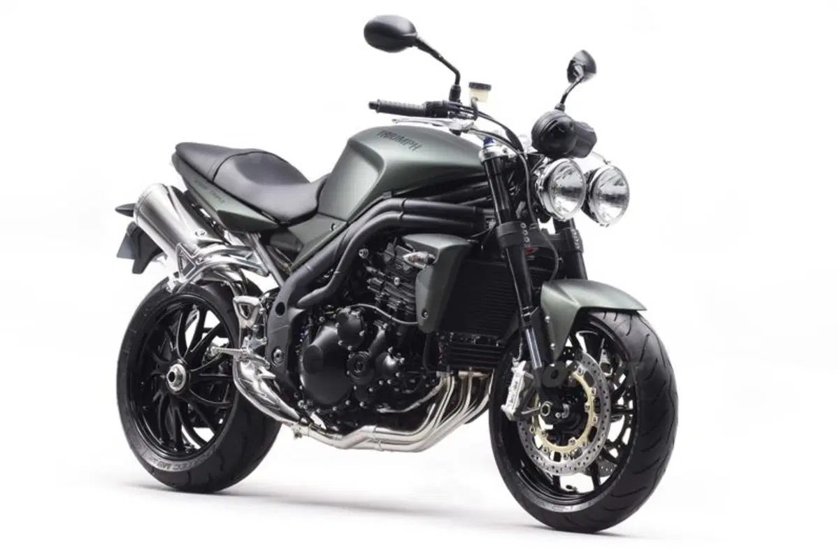 Speed Triple: chiamata alle armi (6)