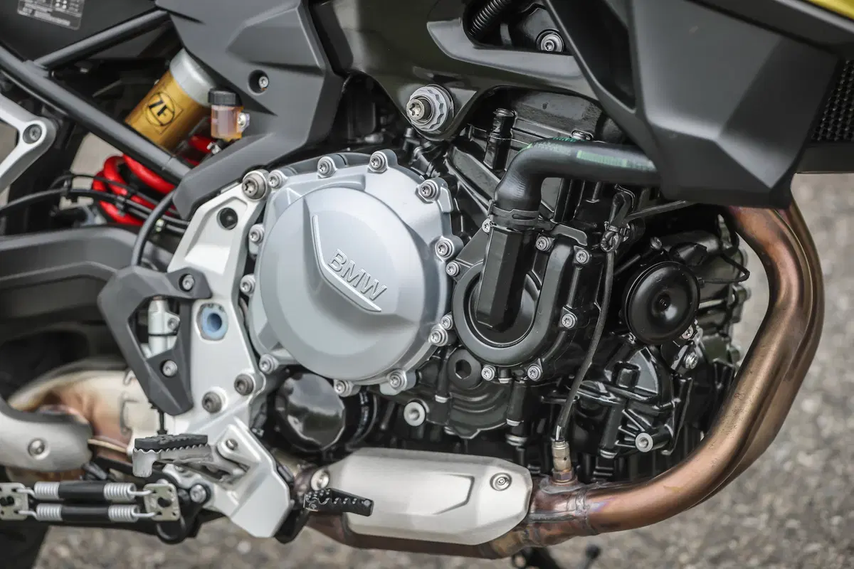 BMW F 850GS e F 750GS. Test e tecnica delle nuove maxi enduro (8)