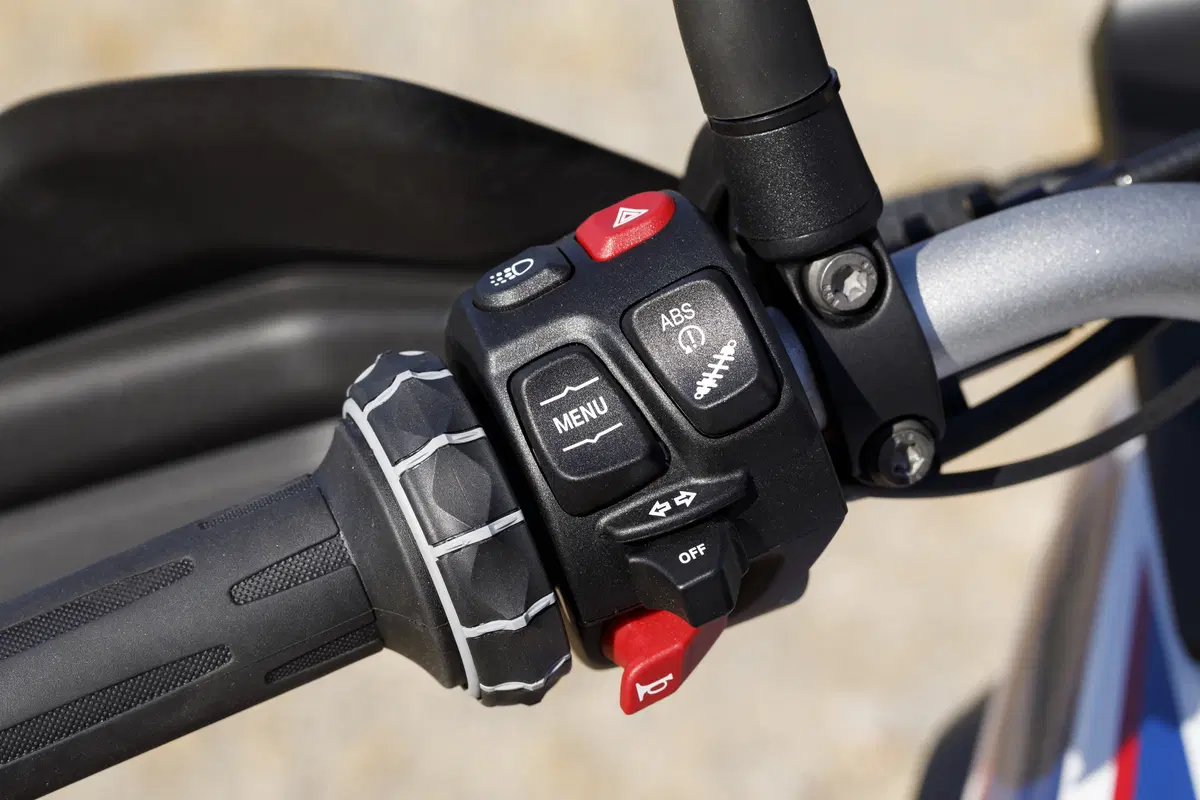 BMW F 850GS e F 750GS. Test e tecnica delle nuove maxi enduro (4)