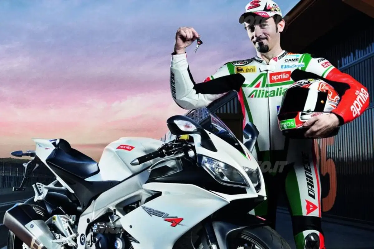 Aprilia ti invita a provare in pista RSV4 R e RSV4 Factory