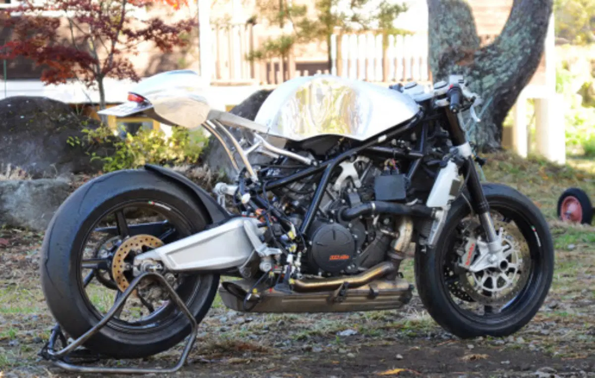 KTM RC8 secondo 46Works (11)