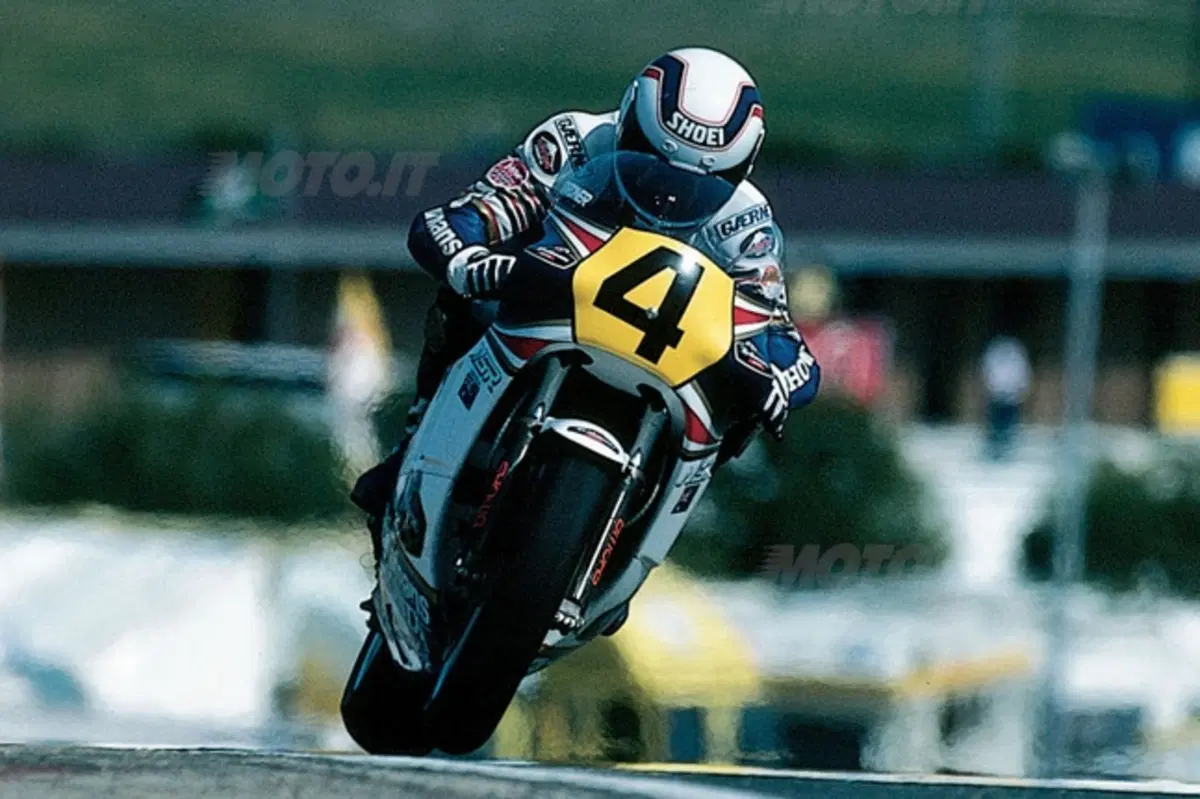 Wayne Gardner, il pilota solitario (6)
