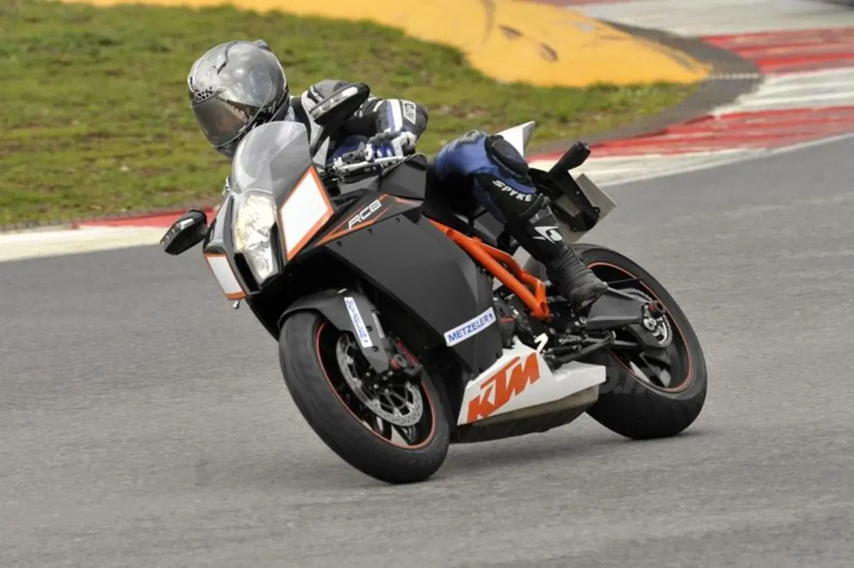 Metzeler Sportec M5 Interact™ (17)