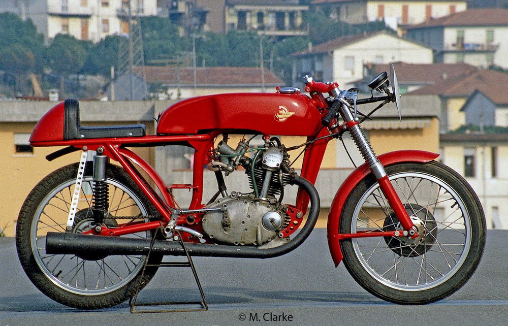 La Ducati Gran Sport, più conosciuta come Marianna, nella versione di 125 cm3 ha continuato ad essere impiegata anche all’inizio degli anni Sessanta. La F3, realizzata specificamente per i piloti juniores, aveva una struttura analoga 