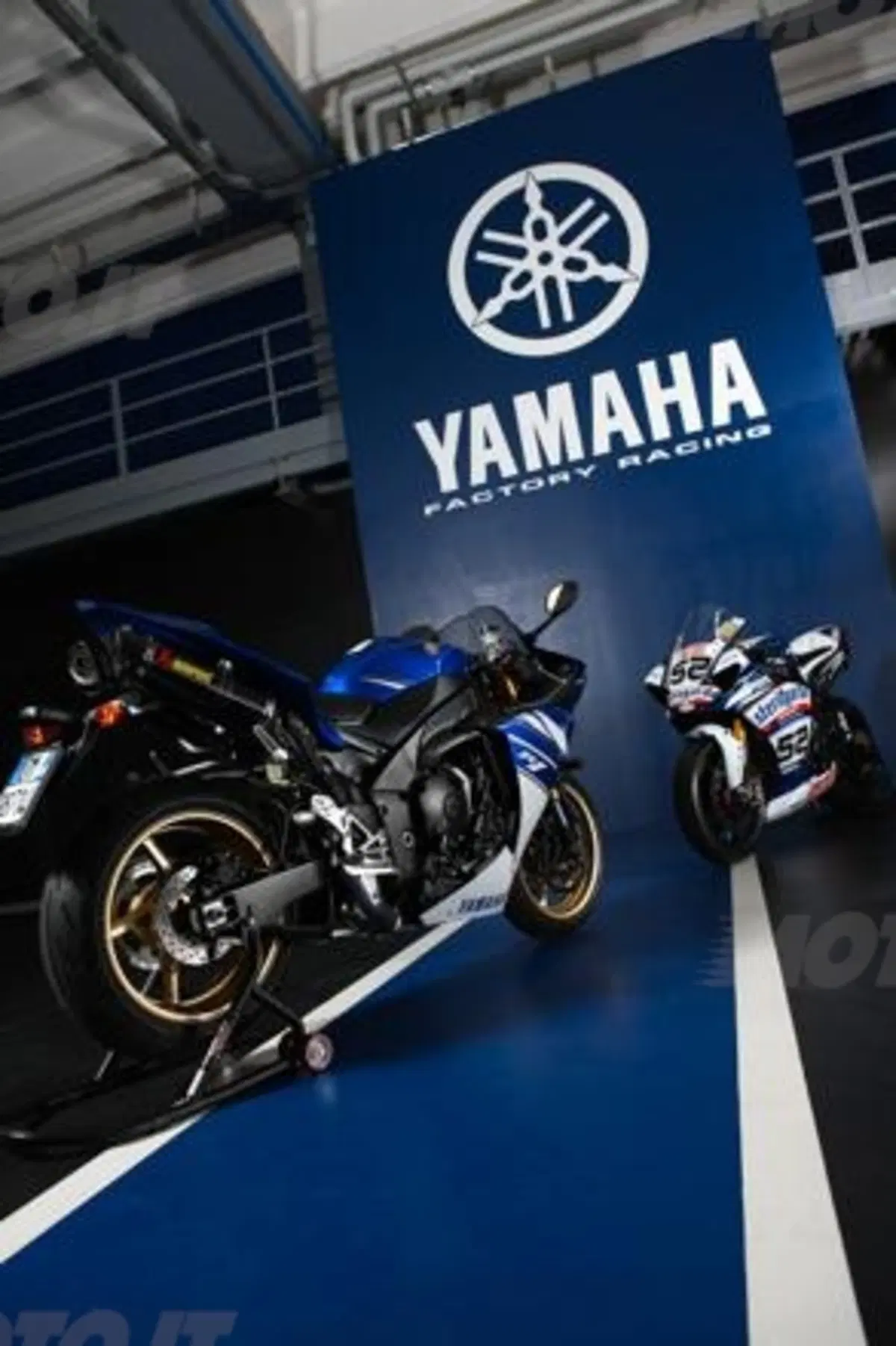 Yamaha R1 2010 "Akrapovic"