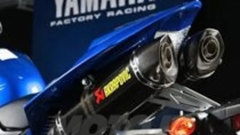 Yamaha R1 2010 "Akrapovic"