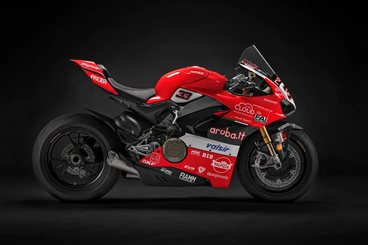 All’asta le dodici Panigale V4 della “Race of Champions” (6)