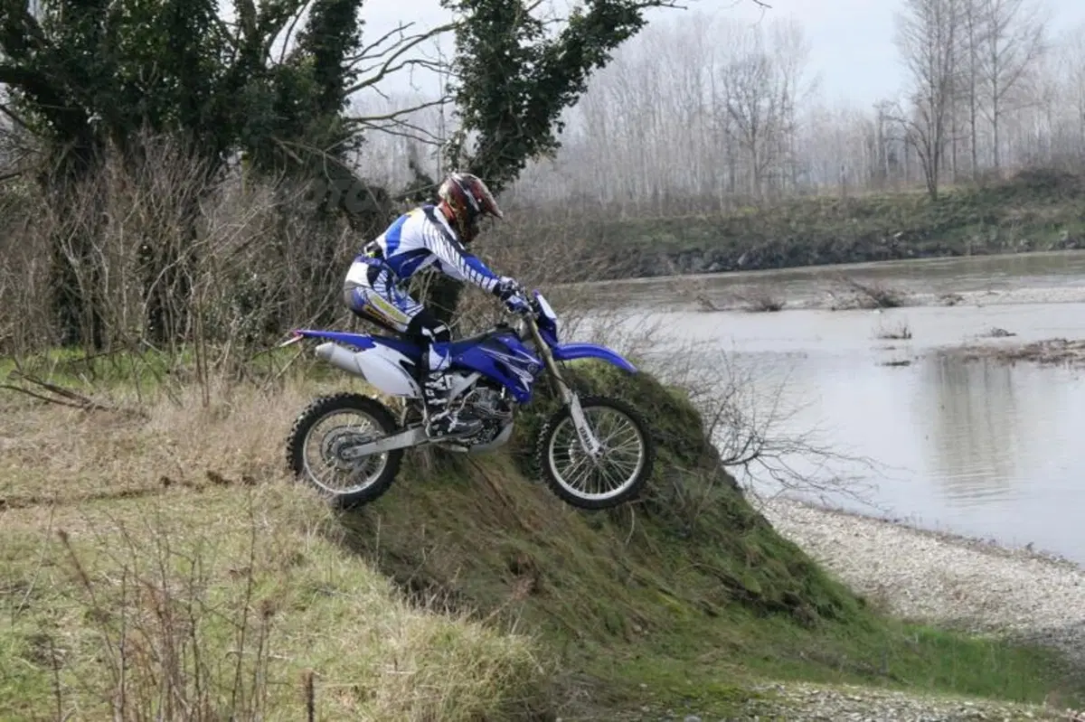 Yamaha WR 250F  (6)