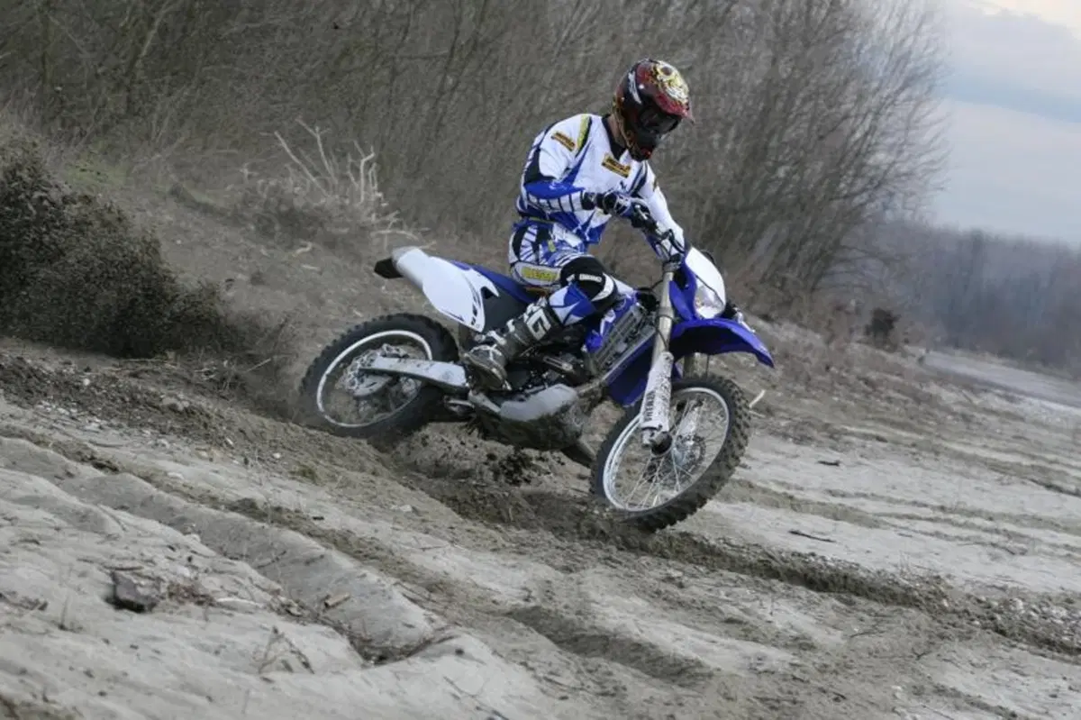 Yamaha WR 250F  (7)