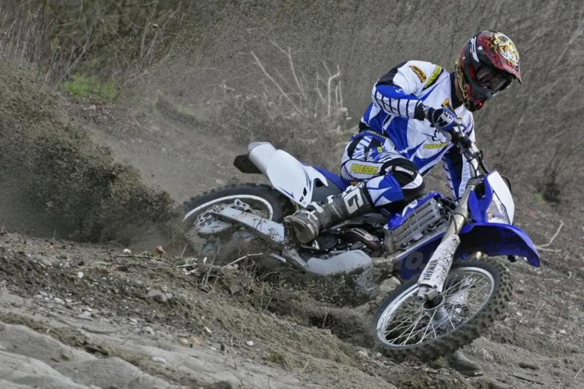 Yamaha WR 250F  (10)