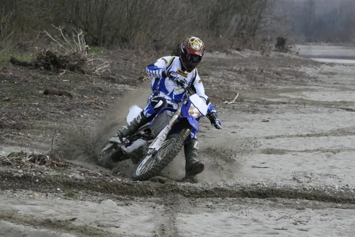 Yamaha WR 250F  (14)