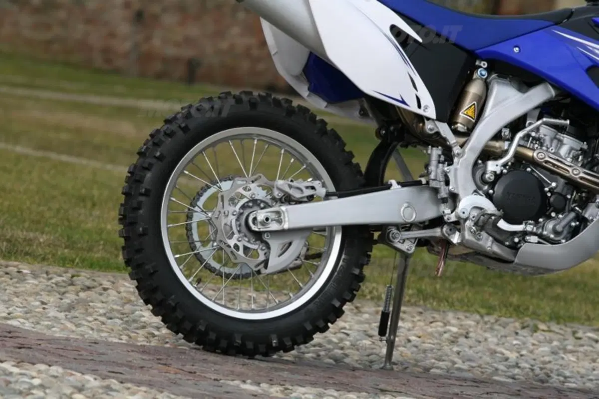 Yamaha WR 250F  (21)