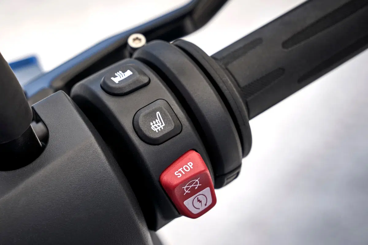 BMW C 400 X 2018. Comfort e prestazioni (4)