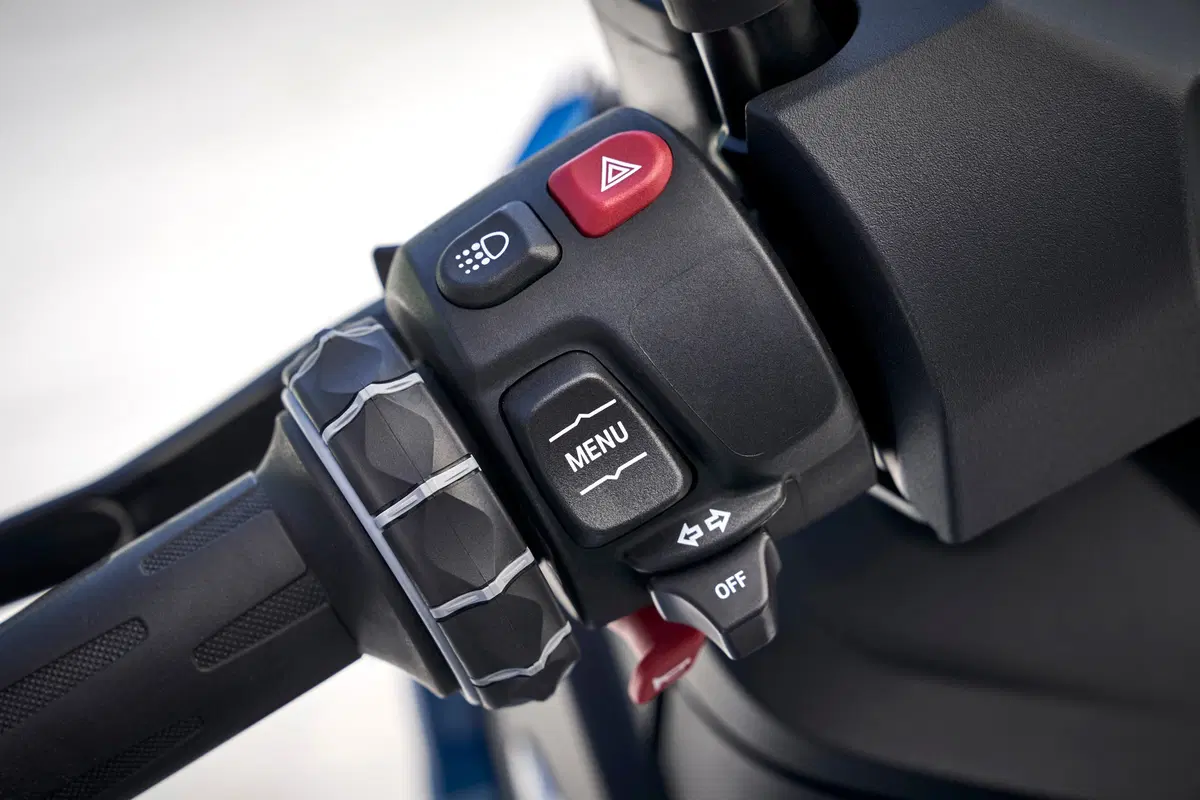 BMW C 400 X 2018. Comfort e prestazioni (5)