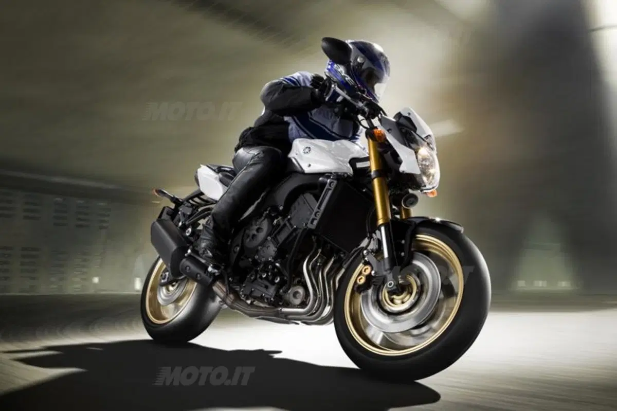 Svelata la Yamaha FZ8 (5)
