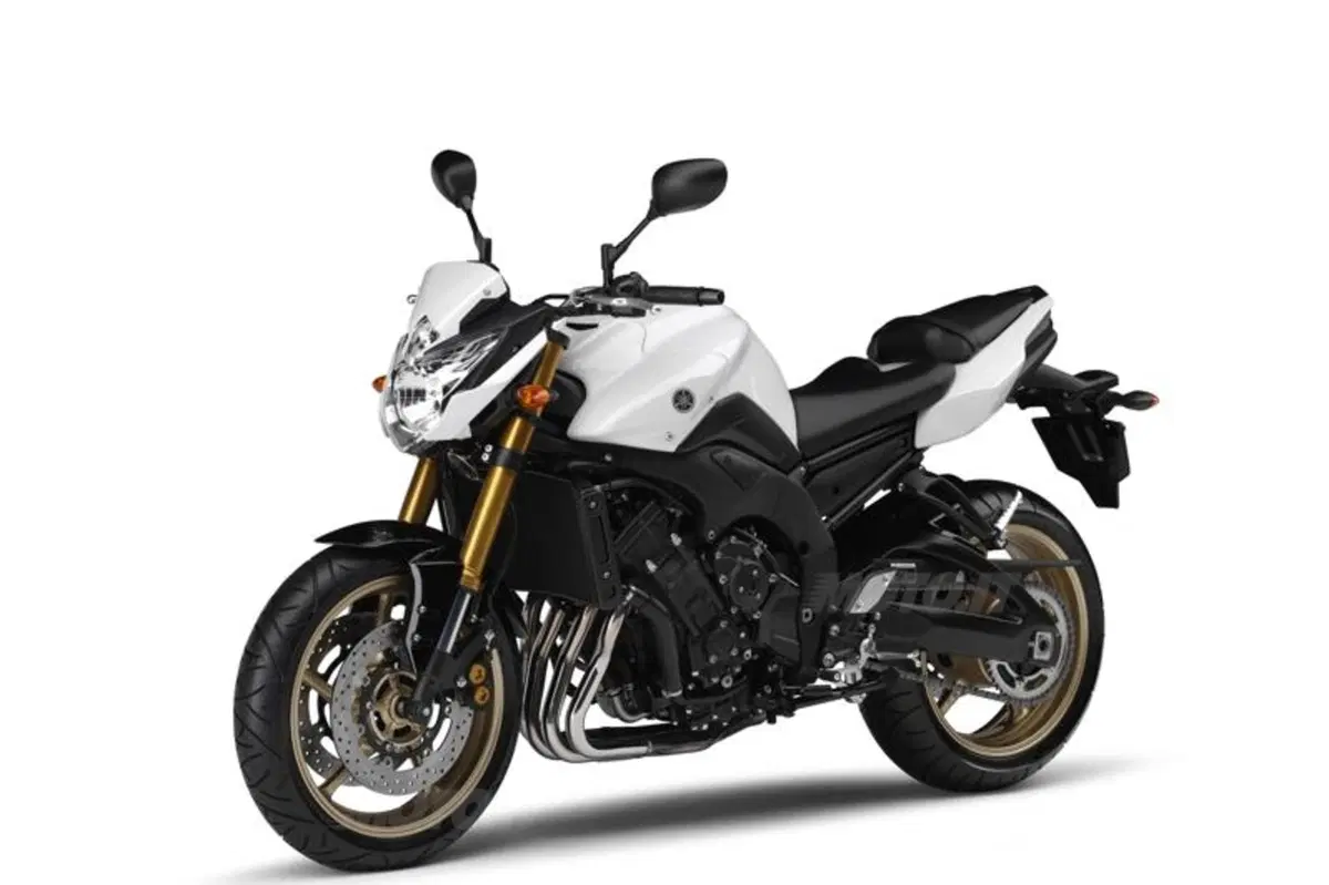 Svelata la Yamaha FZ8 (9)