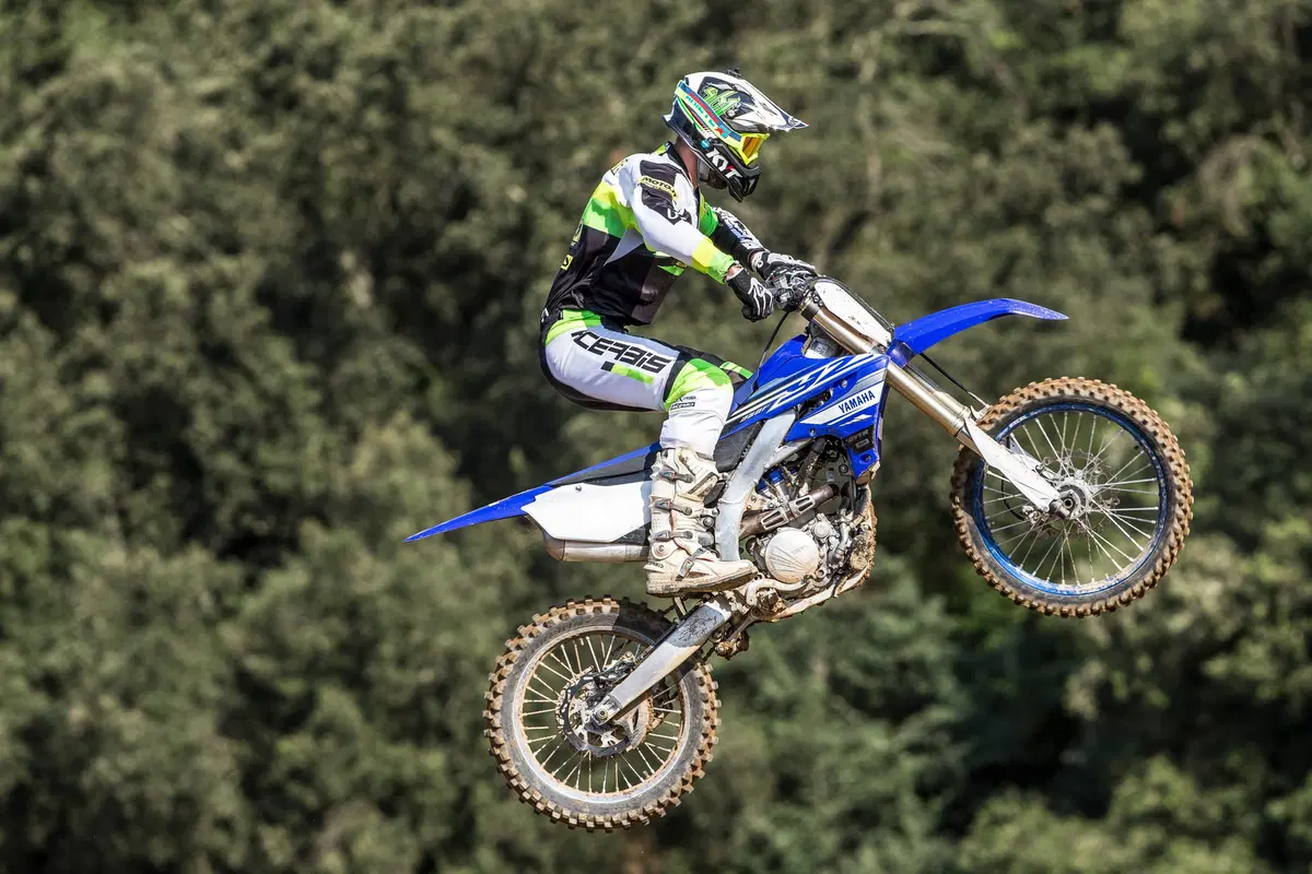 Yamaha YZ 2019: victorYZone (8)