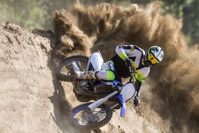 Yamaha YZ-F 2019: test delle nuove motocross!