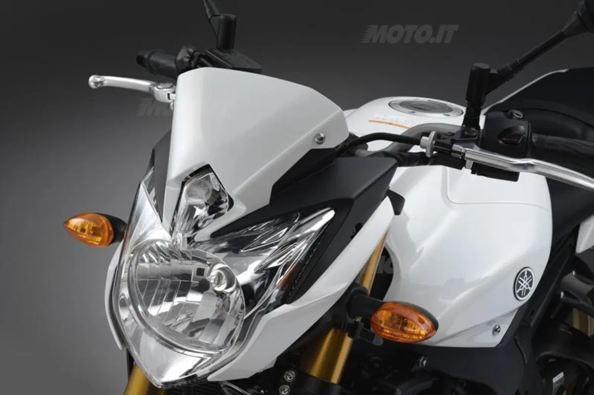 Svelata la Yamaha FZ8 (31)