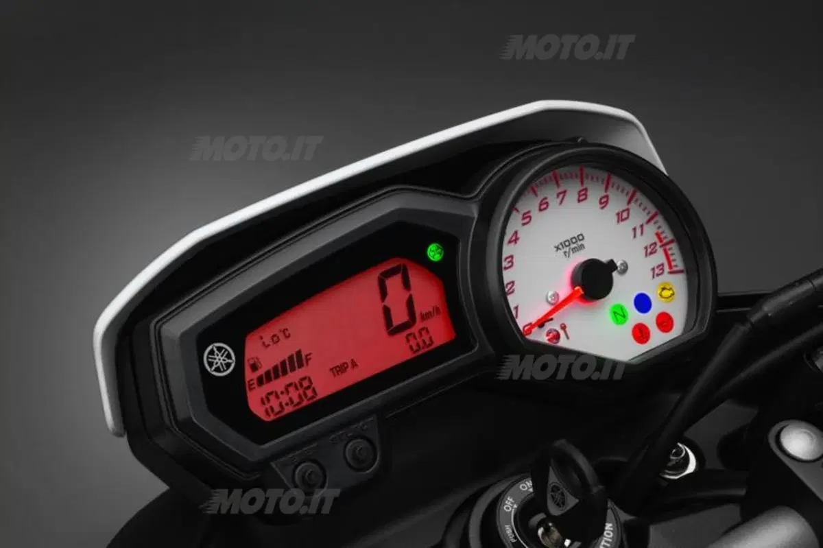 Svelata la Yamaha FZ8 (32)