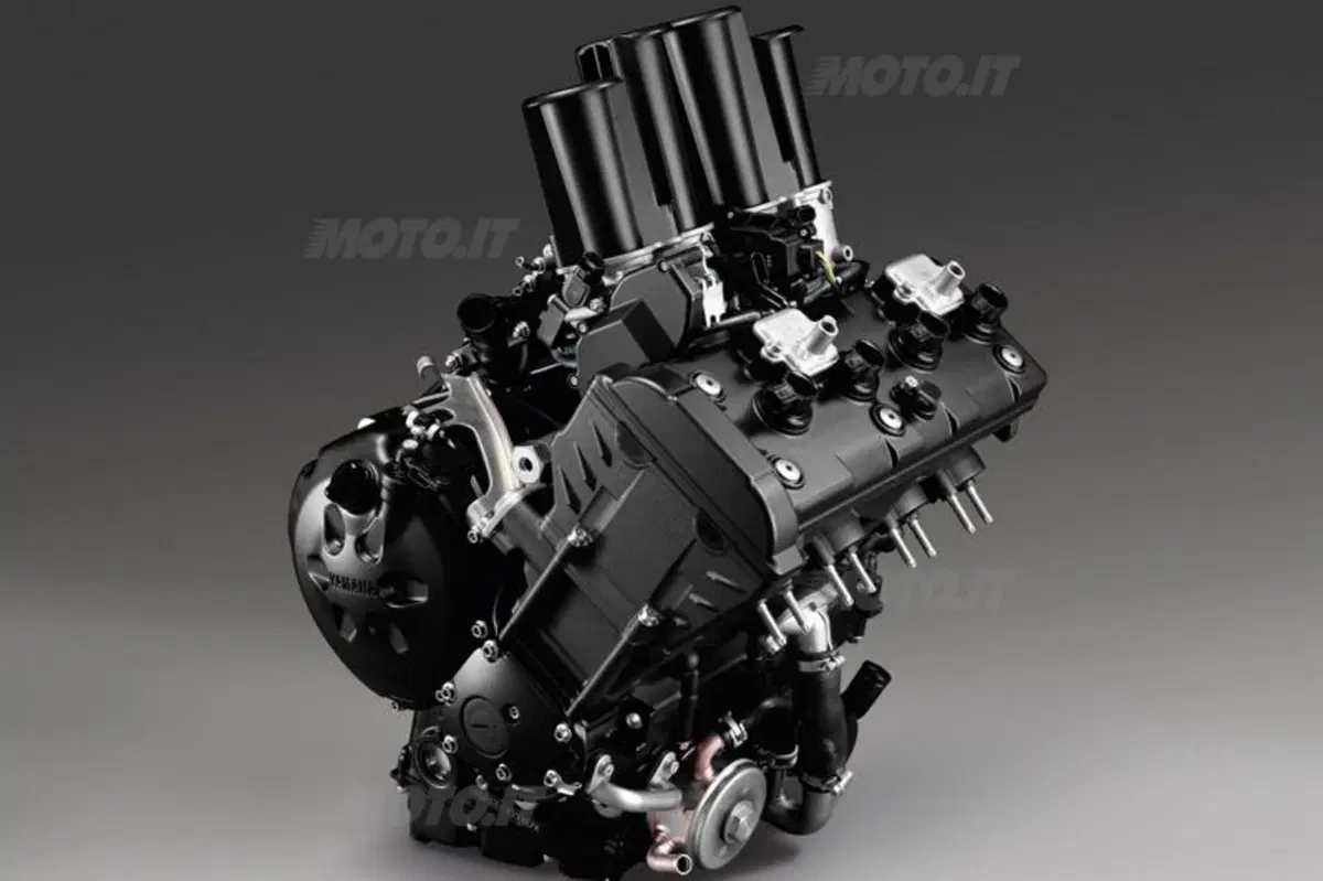 Yamaha Fazer8 (4)