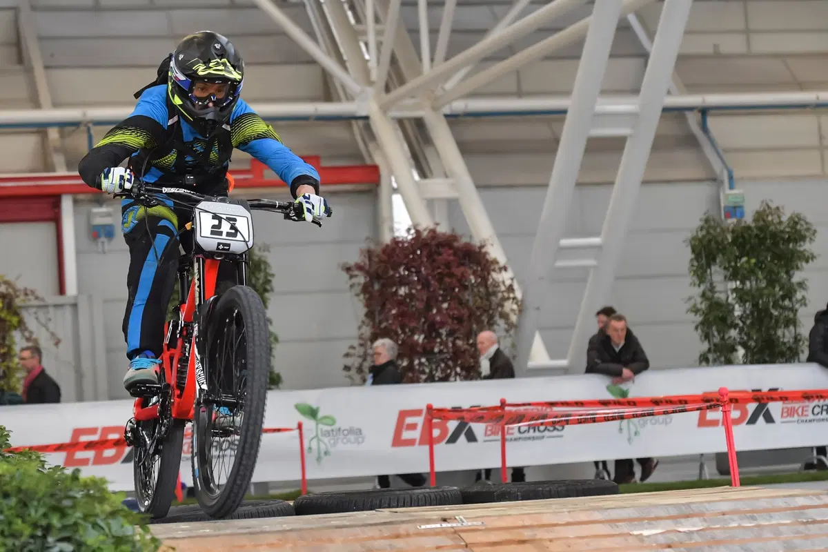Terzarossa GP 380 EBX. Ne voglio una! Abbiamo provato la prima bici  (10)