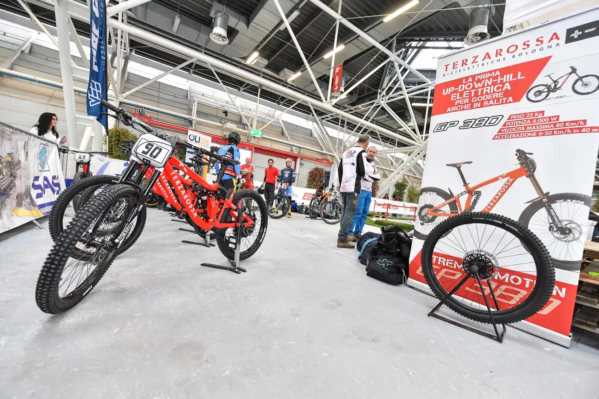 Terzarossa GP 380 EBX. Ne voglio una! Abbiamo provato la prima bici  (16)