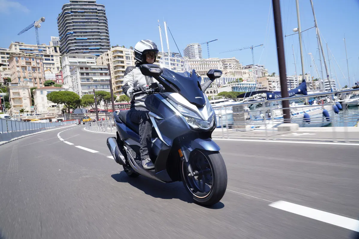 Honda Forza 300 e 125 | Tante novità (10)