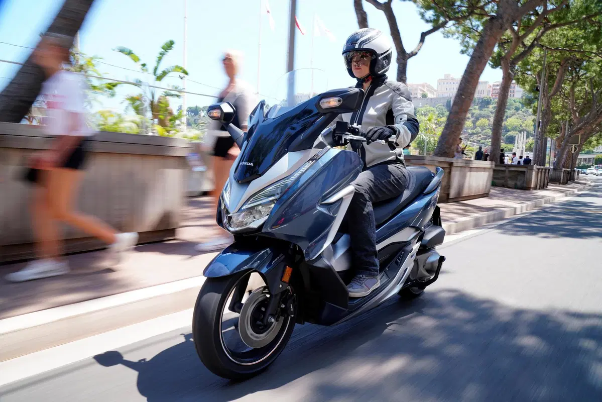 Honda Forza 300 e 125 | Tante novità (5)