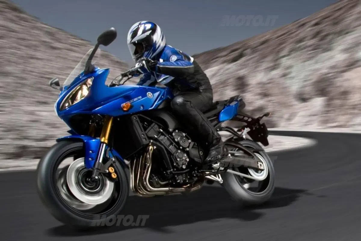 Yamaha Fazer8 (12)
