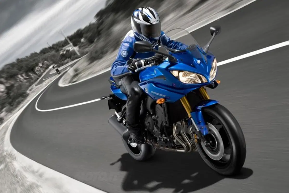 Yamaha Fazer8 (14)
