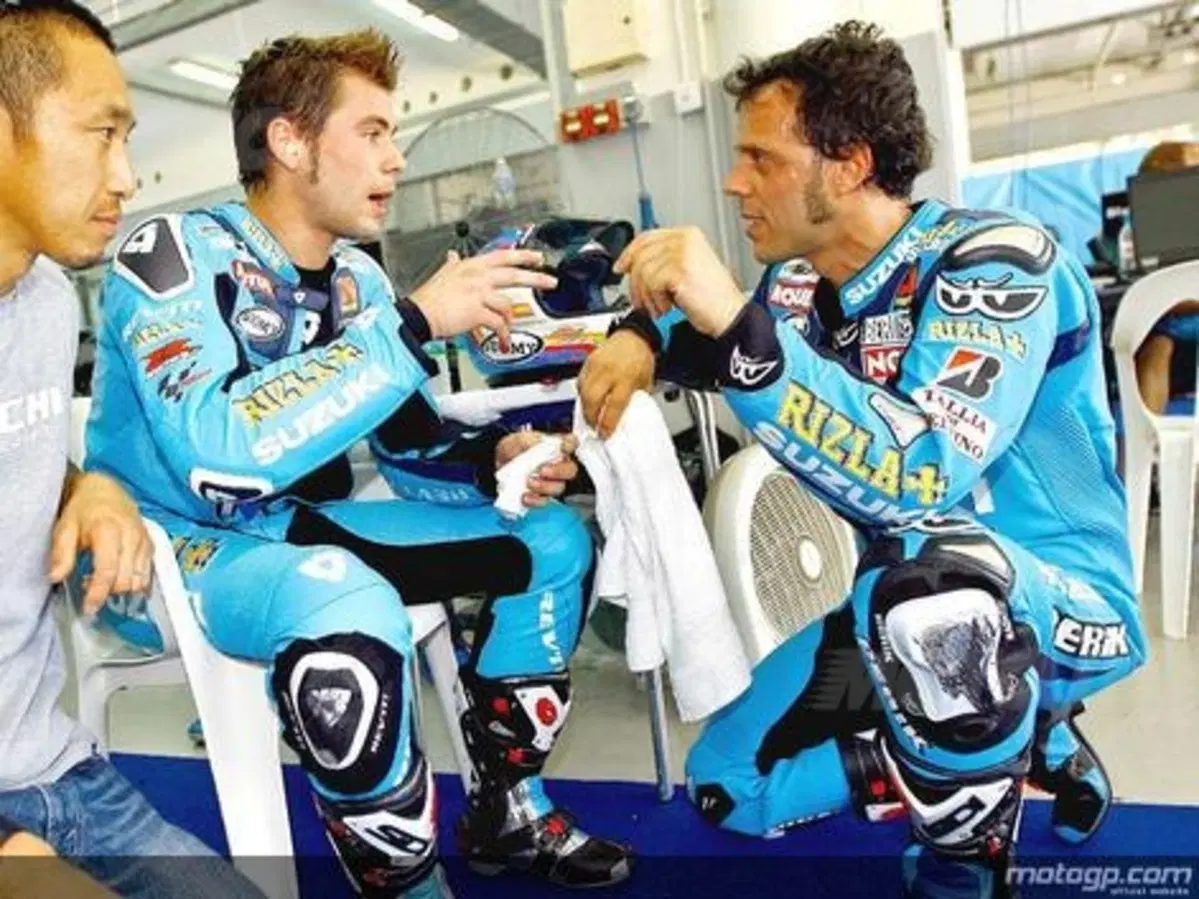 Presentata la Suzuki 2010 (3)